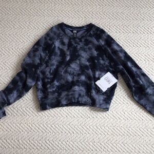 Athleta Black and Gray Tie-Dye Top